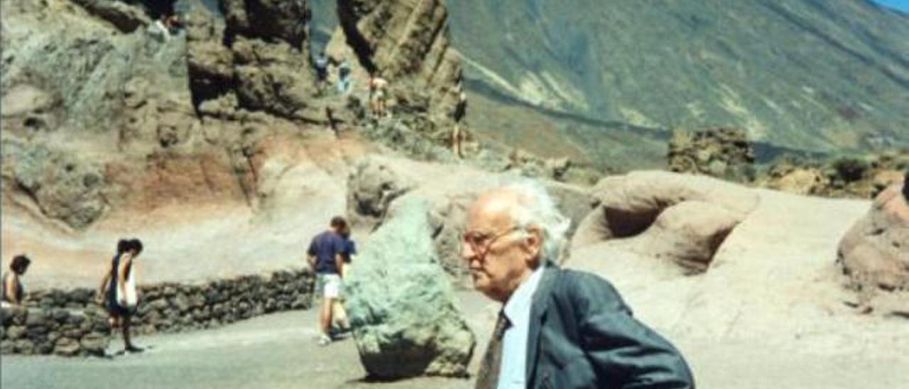 Alejandro Cioranescu en Las Cañadas del Teide.