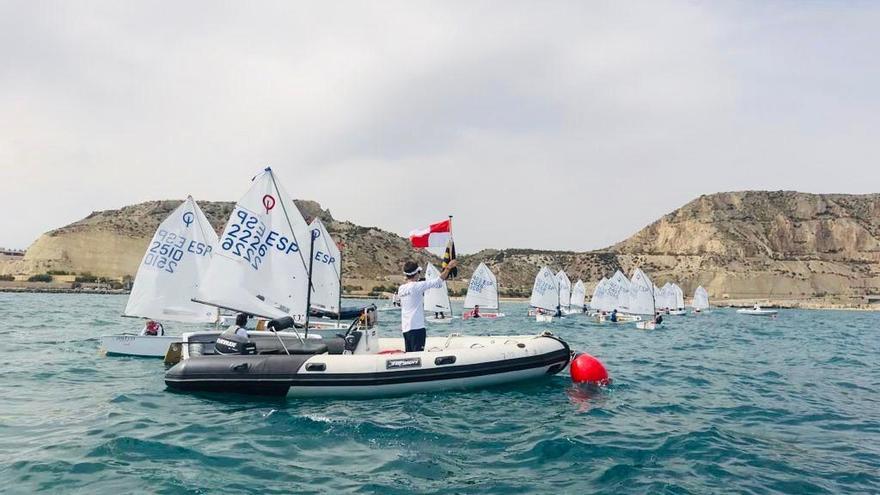 &quot;El Tiro&quot; resurge, 31 Optimist y 13 Láser en los entrenamientos del RCRA