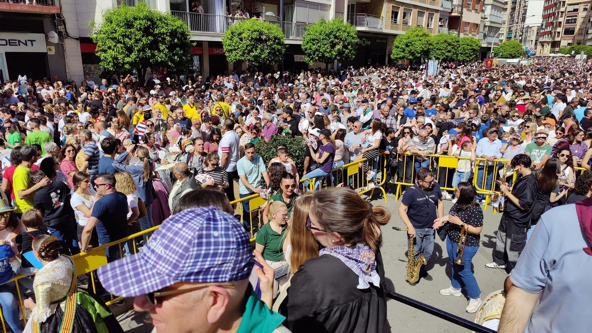 La 'mascletà' de Alzira del 17 de marzo en imágenes