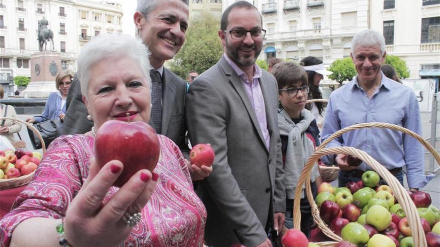 Mercacórdoba cambia manzanas por
un &#039;Me gusta&#039;