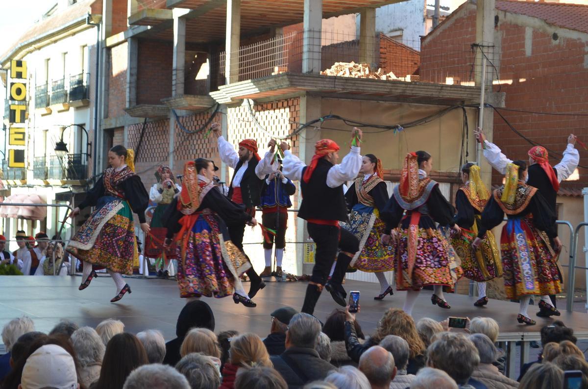 El domingo de La Veguilla de Benavente, en imágenes