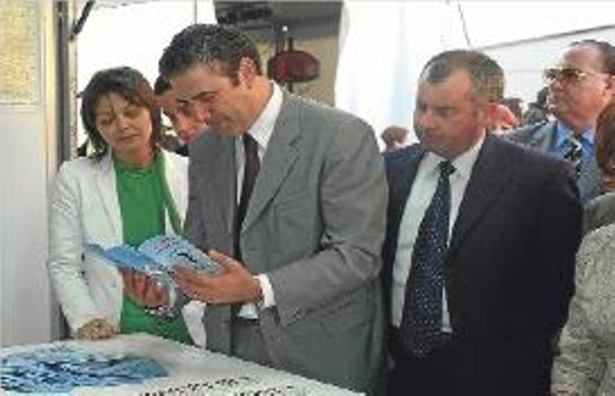 Gloria Alonso y Vicente López en un acto de 2006.