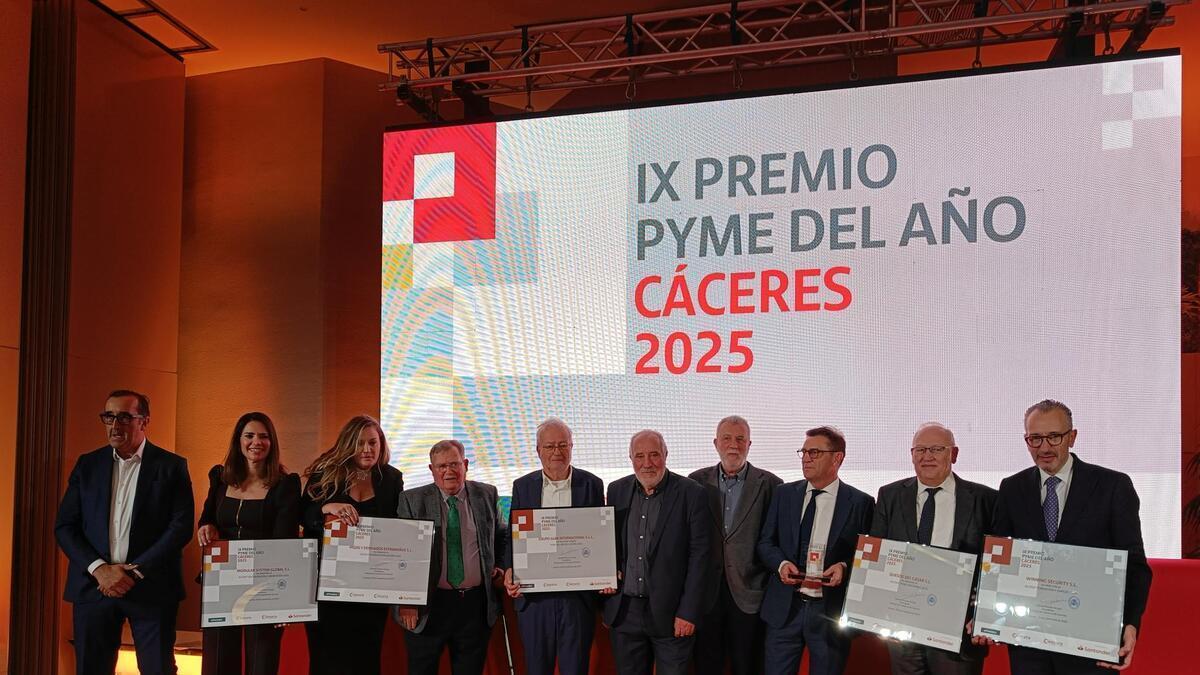 Momento de la entrega en Cáceres del Premio Pyme del Año 2025.