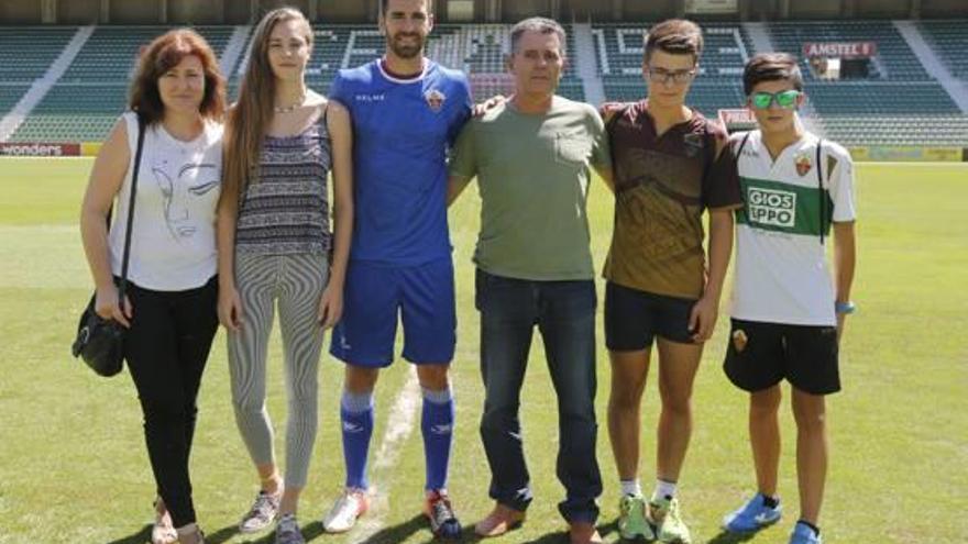 Germán Parreño: «Regresar al Elche es una gran ilusión para mí y mi familia»