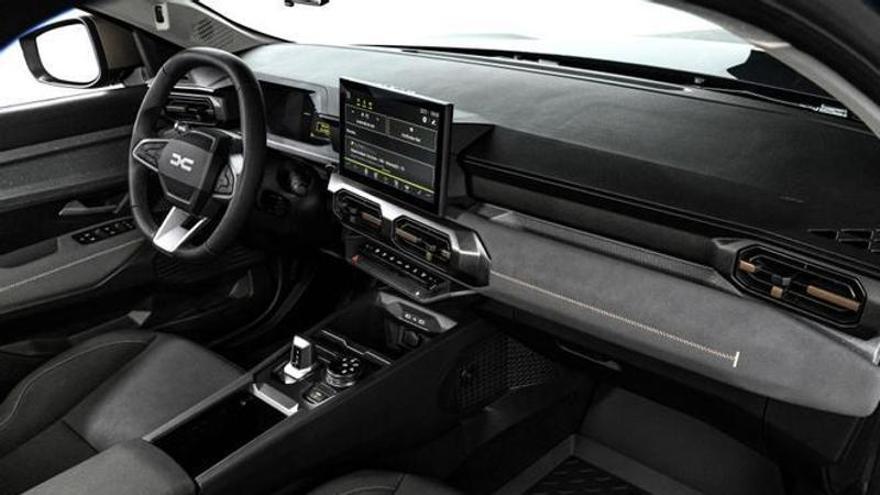 La otra cara del Dacia Striker: accesorios, habitabilidad y un maletero de 600 litros