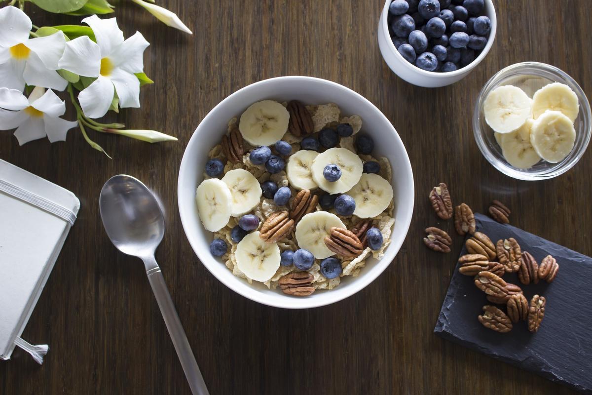 El plátano puede tomarse en el desayuno.