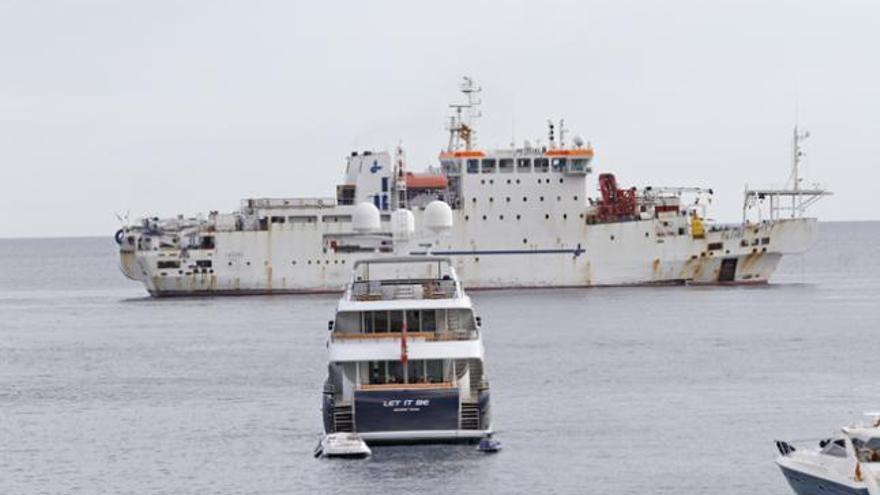 El barco que arregló la conexión con Formentera, el 21 de junio.