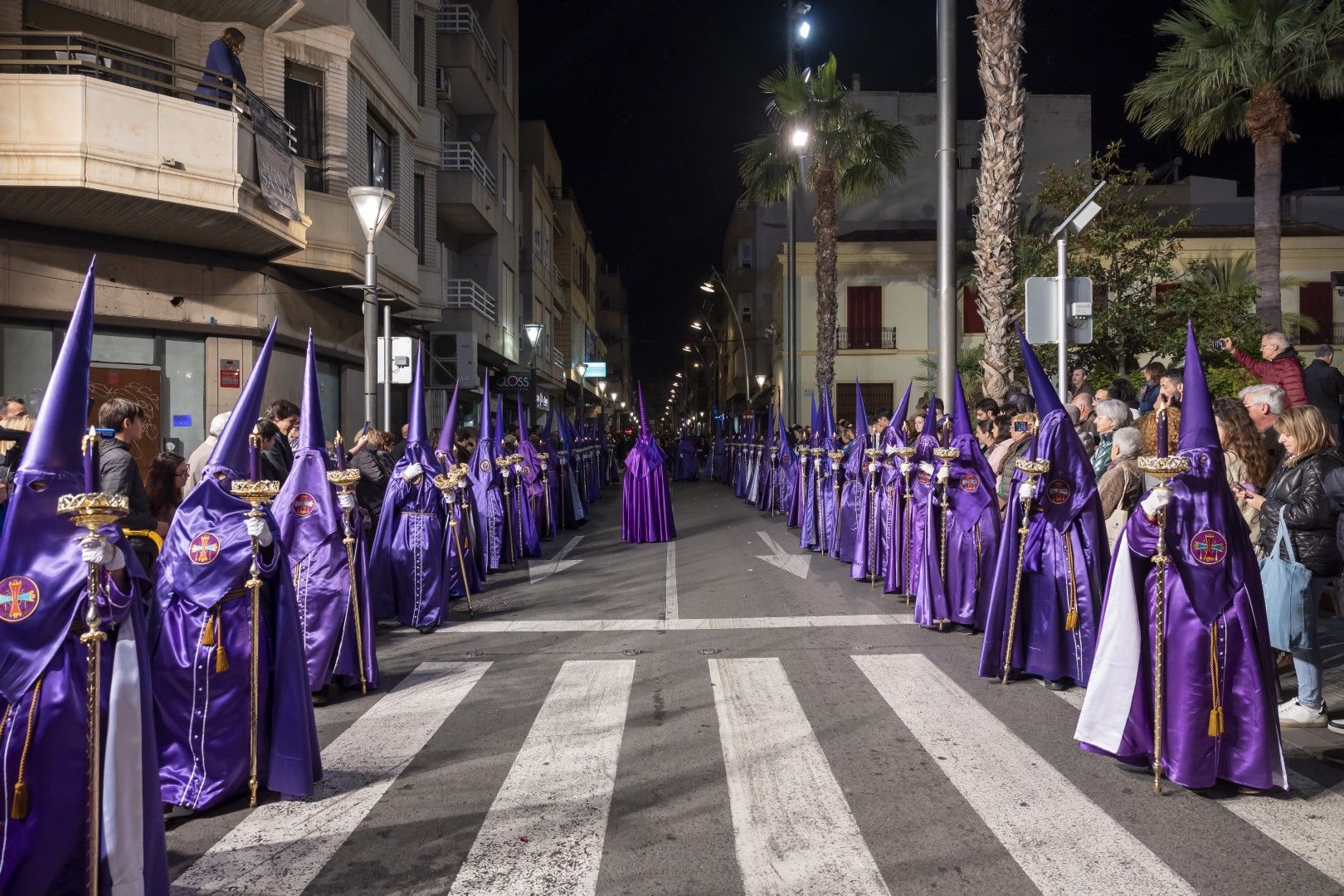 Aquí las imágenes de la Procesión de Lunes Santo en Torrevieja