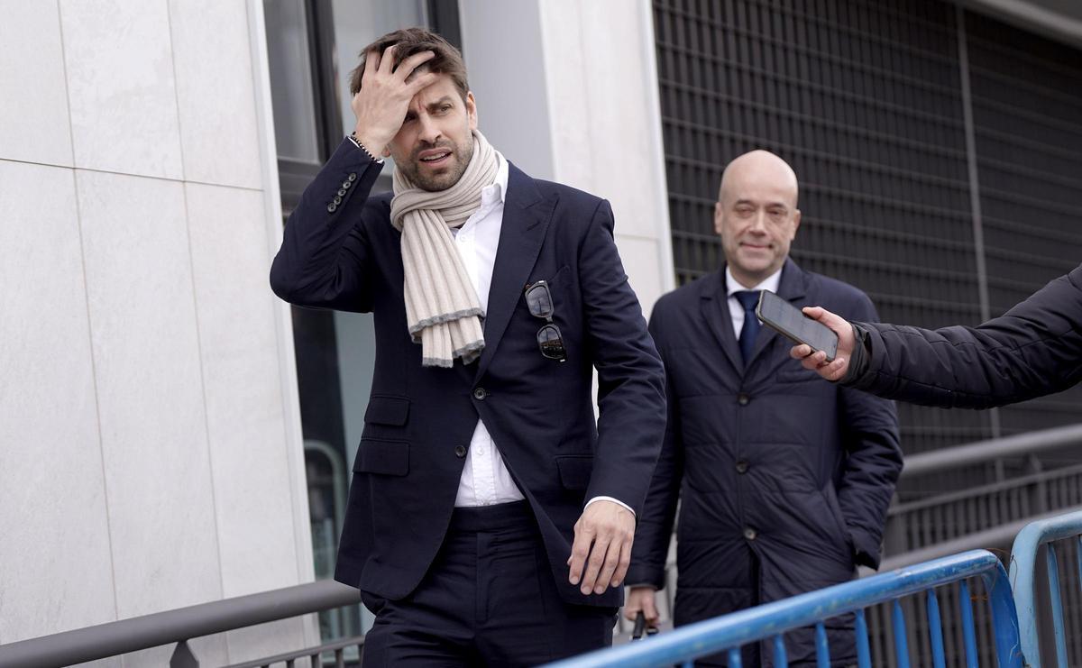 Gerard Piqué, exjugador del Barcelona, a la salida de los juzgados de Majadahonda.