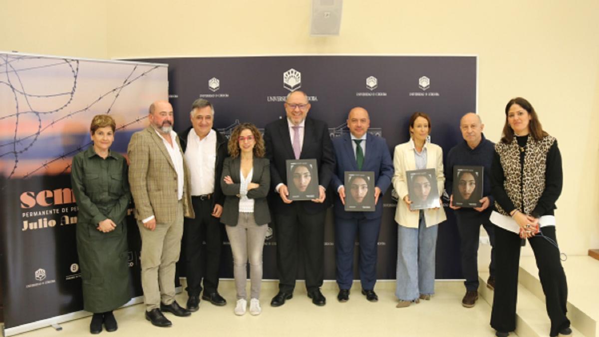 Organizadores y autoridades del seminario, en la presentación del mismo.