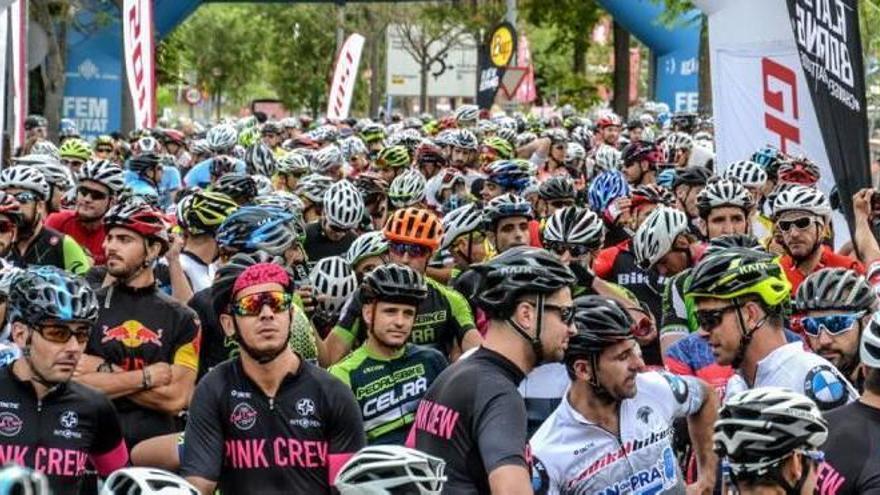 La cicloturista va reunir 1.500 corredors en l&#039;edició del Sea Otter Europe del 2017.