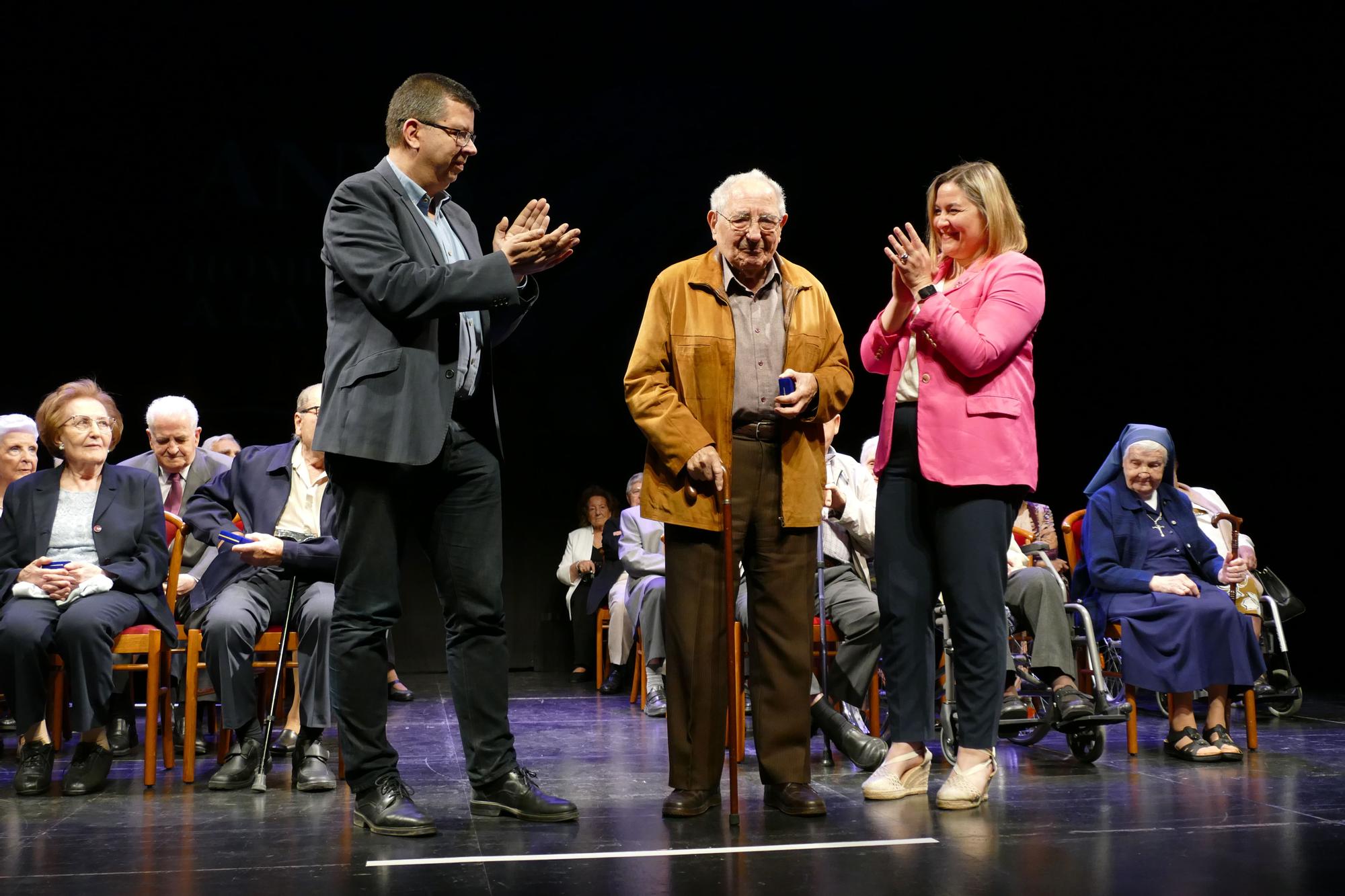 Totes les imatges de l'acte d'homenatge a les persones que celebren 90 anys aquest 2023