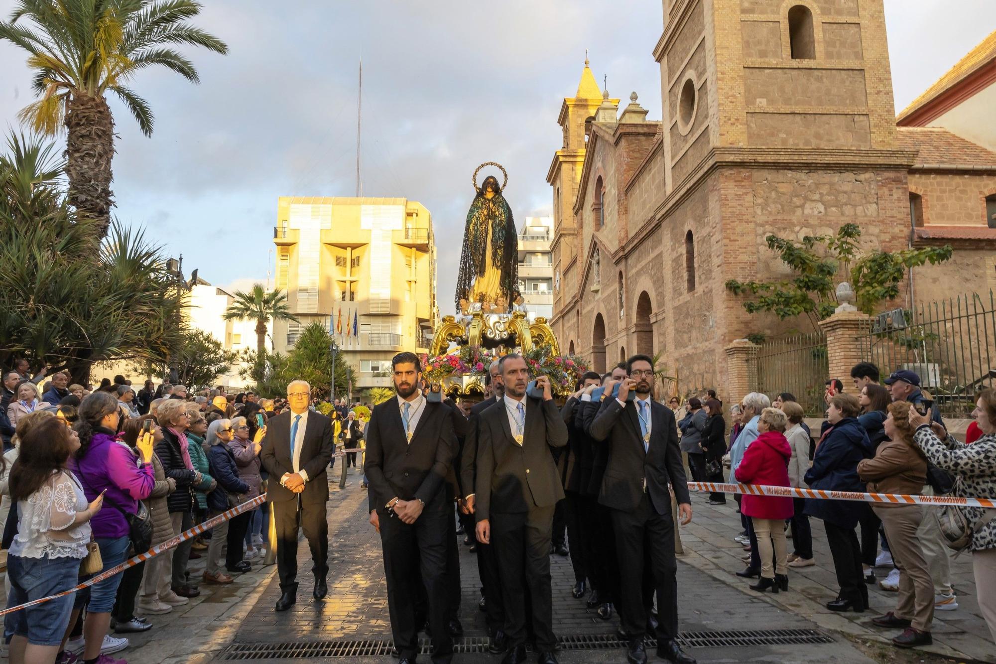 Procesión del Encuentro en Torrevieja. Semana Santa 2023