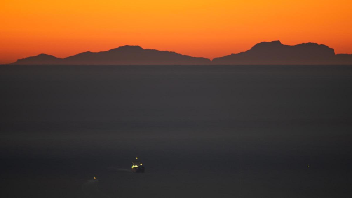 Mallorca vista desde Barcelona, al amanecer del 11 de diciembre del 2023