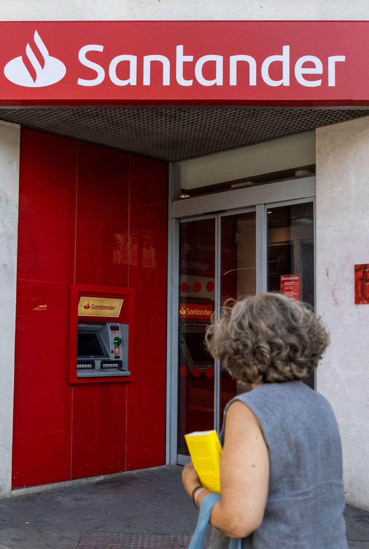El Santander registra el millor benefici semestral amb un 13% més de guanys El Santander registra el millor benefici semestral amb un 13% més de guanys