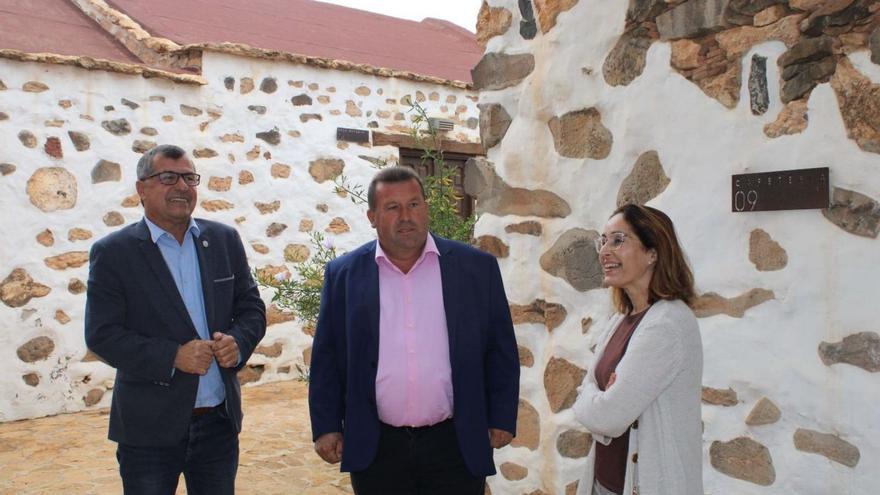 El alcalde de Antigua afea la escasa ayuda del Cabildo a la Feria insular de Artesanía