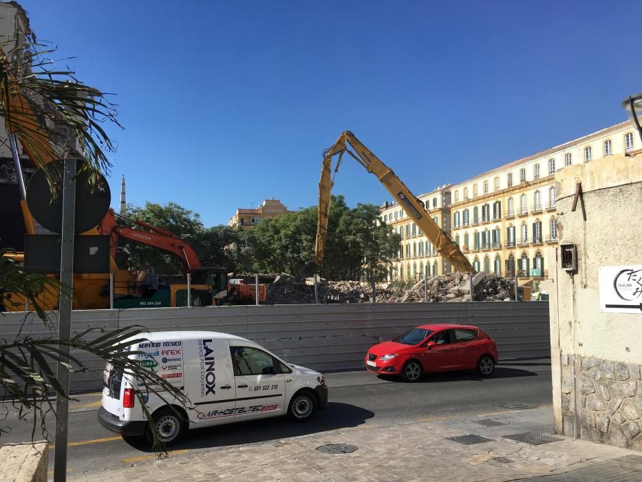 El derribo del Astoria abre la plaza de la Merced a nuevas vistas.