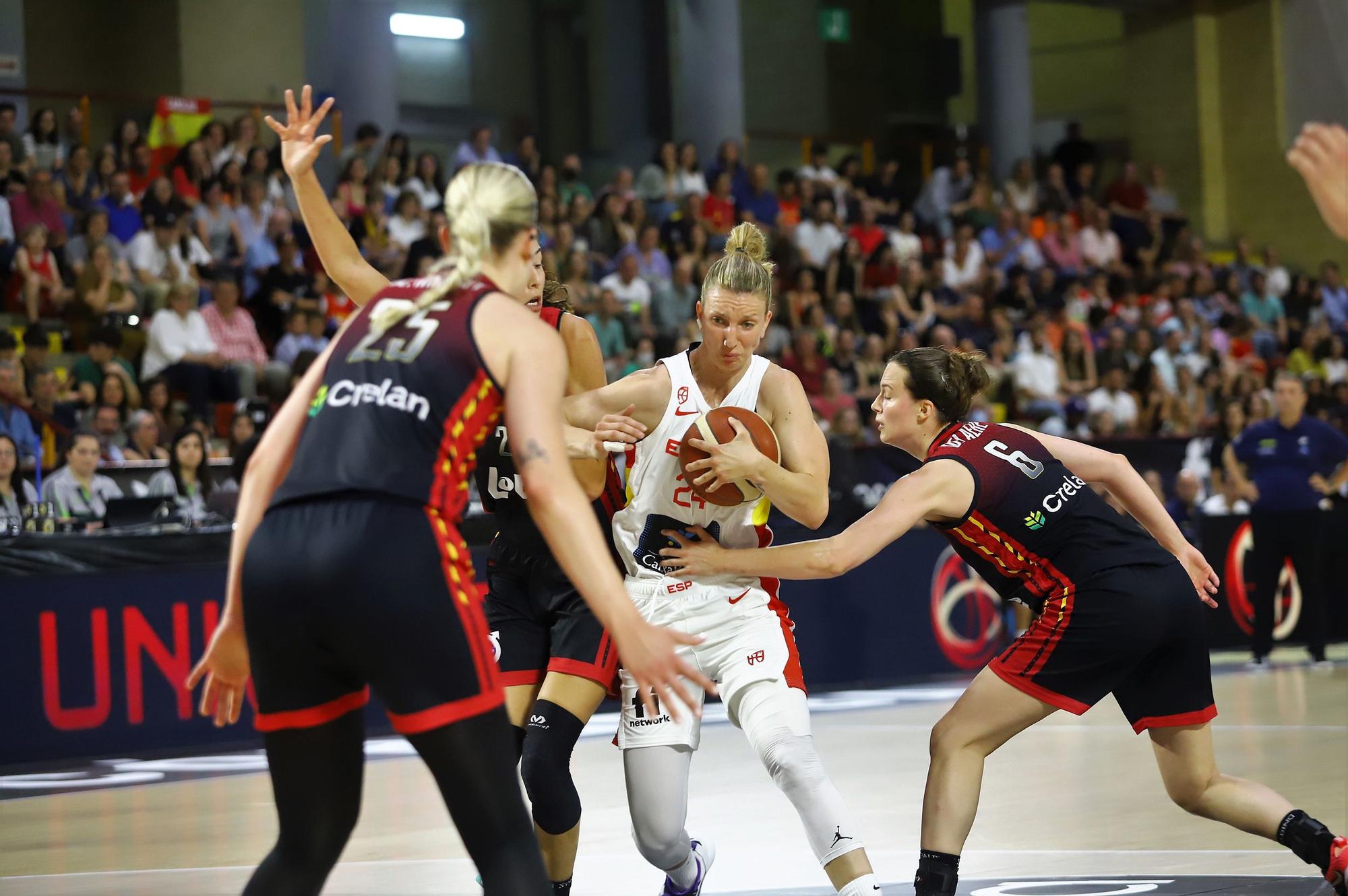 La selección española femenina de baloncesto ante Bélgica, en imágenes