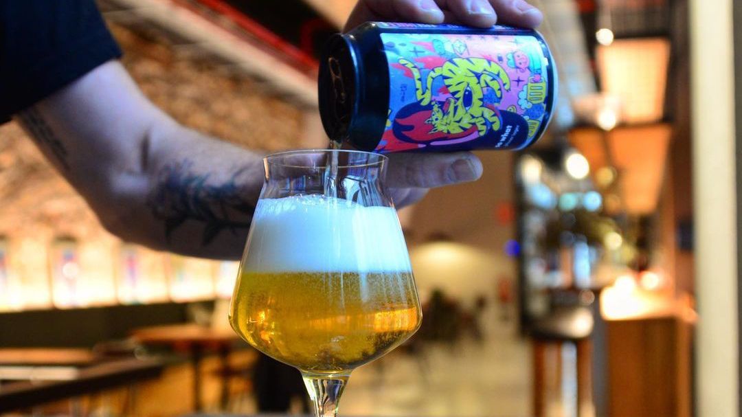 La Textil es un transatlántico de la cerveza artesana, con fábrica propia, restaurante de brasas, cafetería de especialidad y 'dj'