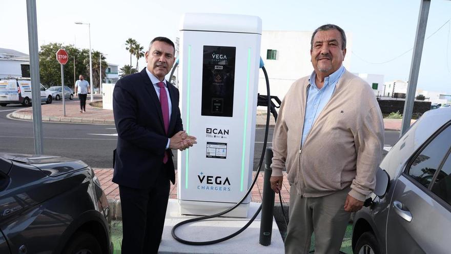 Lanzarote amplía su red de recarga eléctrica para vehículos con nuevos puntos en todos los municipios