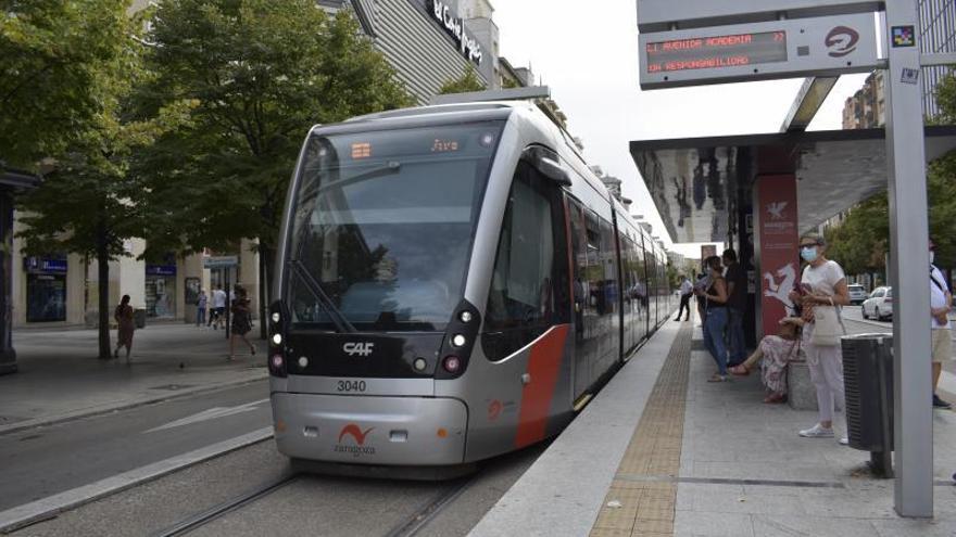 El tranvía de Zaragoza recupera los viajeros perdidos durante la pandemia