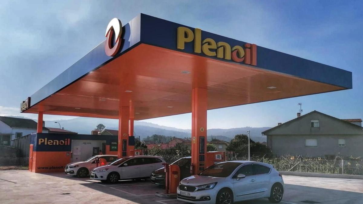 Plenoil abrió meses atrás una gasolinera en Valga.
