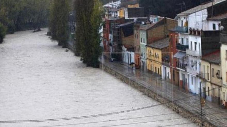 Hallan el cadáver de un hombre en un río en Ontinyent