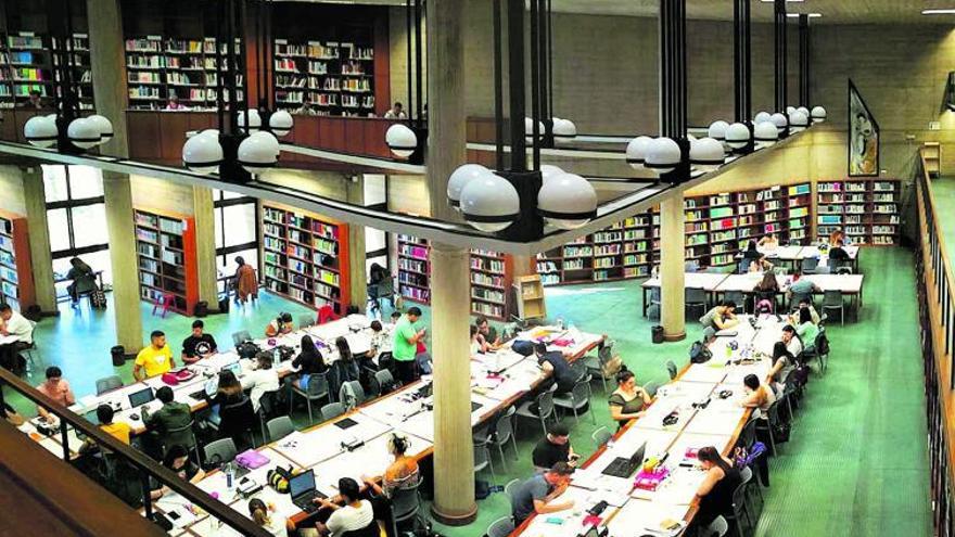 Biblioteca de Derecho de la Universidad de La Laguna, acústicamente confortable