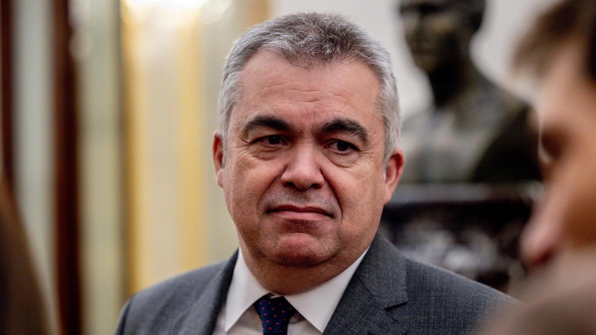 LIBERTAD SANTOS CERDÁN | El juez que investiga a Santos Cerdán le deja en libertad al entender disipado el riesgo de destruir pruebas