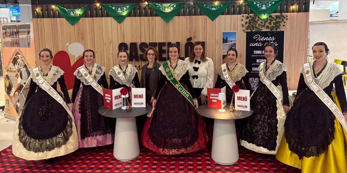 Reina y Damas junto con Selma Miralles en el stan de Castellón en Fitur 2026.