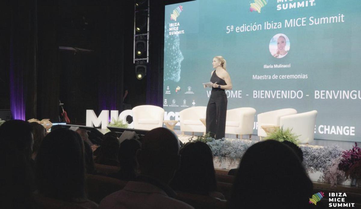 Fina Riera, Carmen Ferrer, Ana Sánchez.