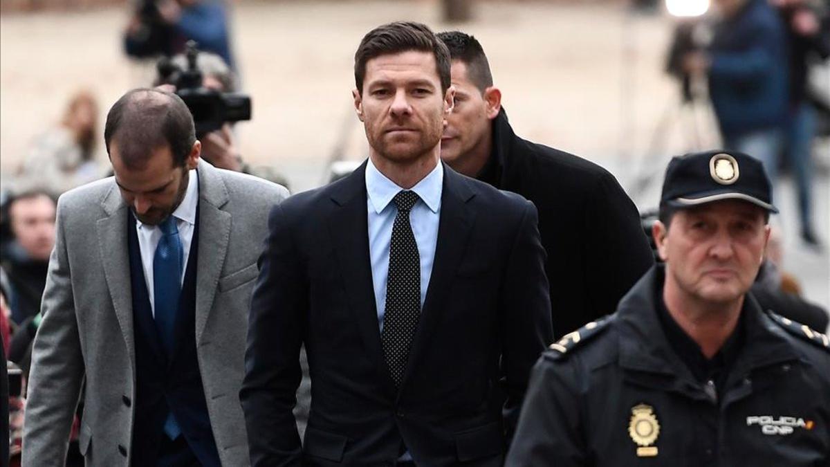 Xabi Alonso es el único de los futbolistas que reafirma su inocencia