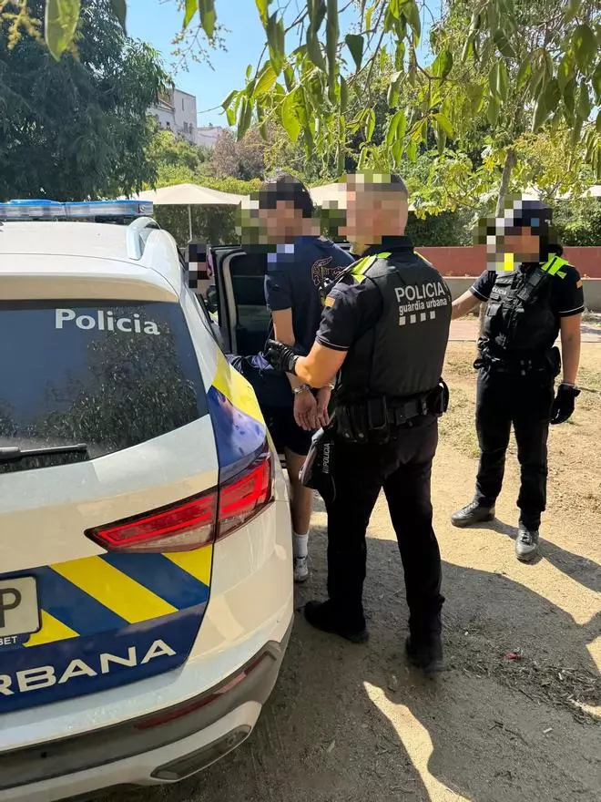 Les imatges de la detenció dels dos multireincidents a Figueres