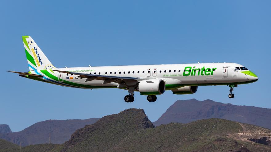 Un avión de Binter promociona la candidatura de Gran Canaria al Mundial de Fútbol 2030