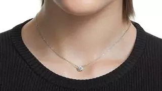 Acierta seguro con este regalo del Día de la Madre: un collar Swarovski, a mitad de precio