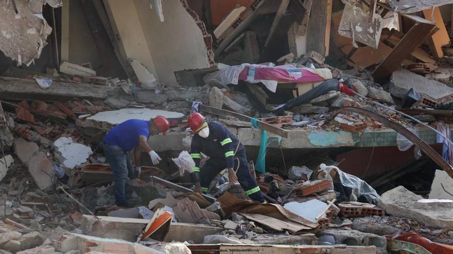 Veneçuela eleva a 1.943 les persones mortes pels terratrèmols