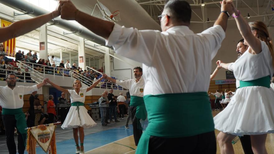 El Sarau Artesenc celebra el seu 40e aniversari amb el concurs de colles sardanistes