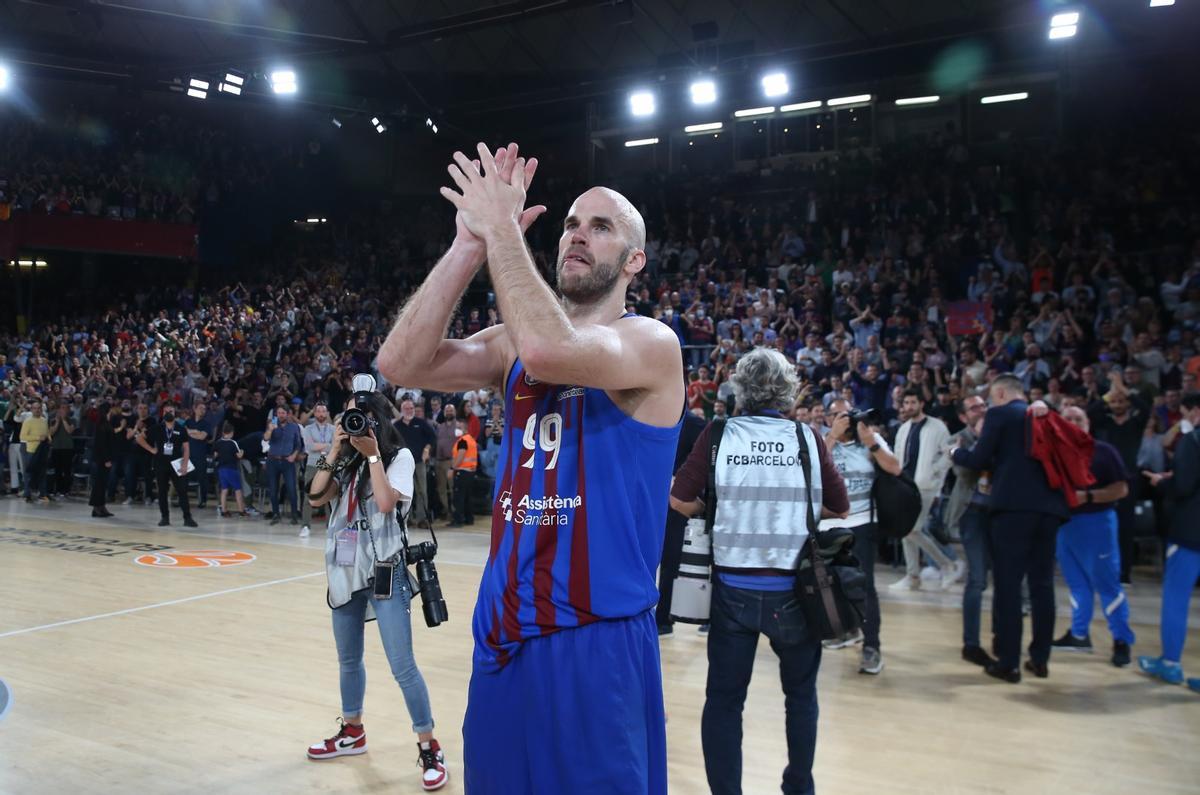 ¡Locura en el Palau! Así celebró el Barça el pase a la Final Four