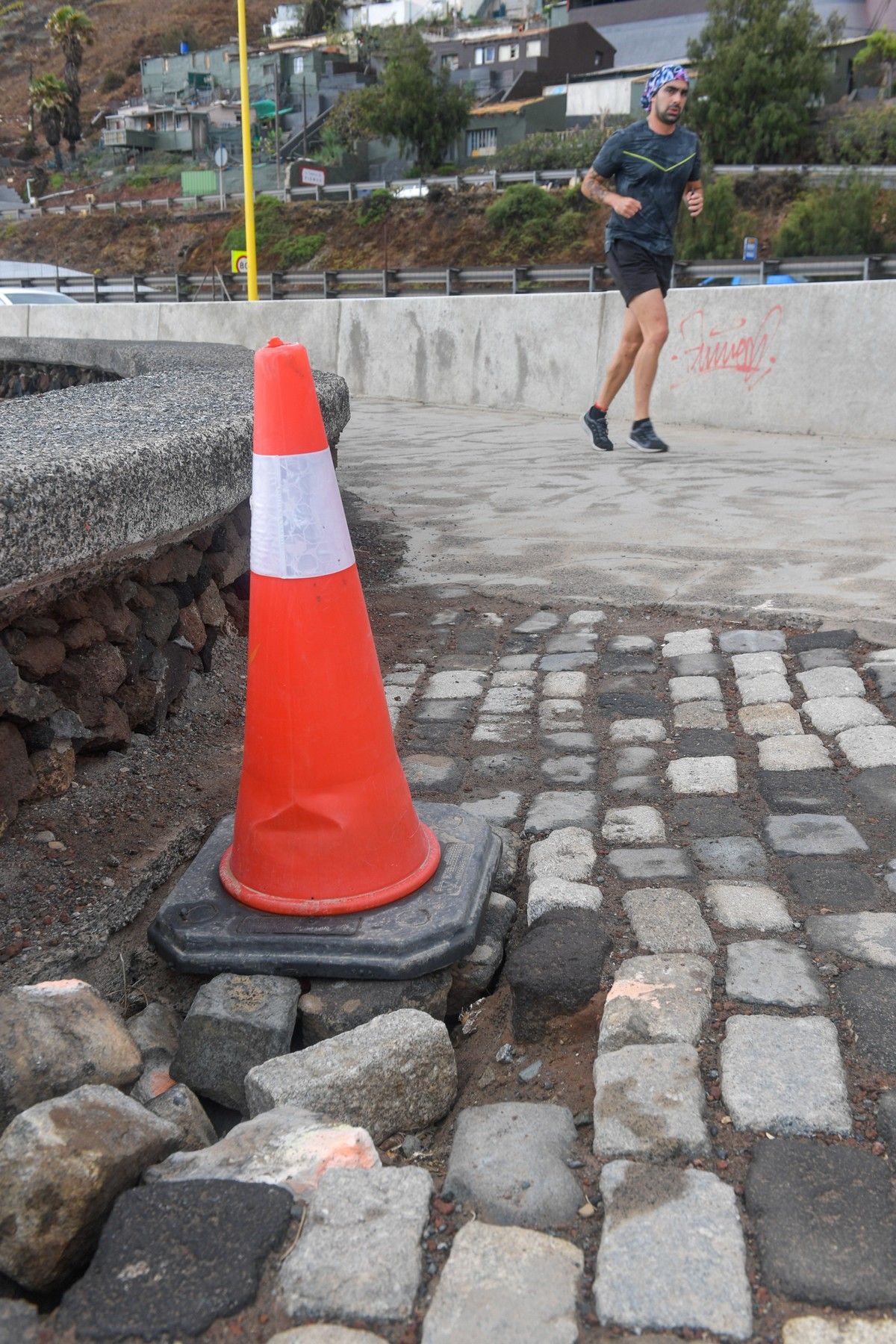 Estado de abandono de la zona de El Atlante