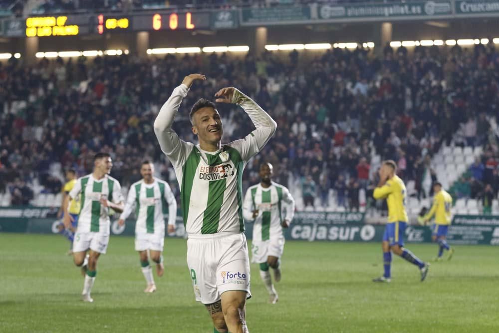 El Córdoba CF golea 4 a 1 a Las Palmas