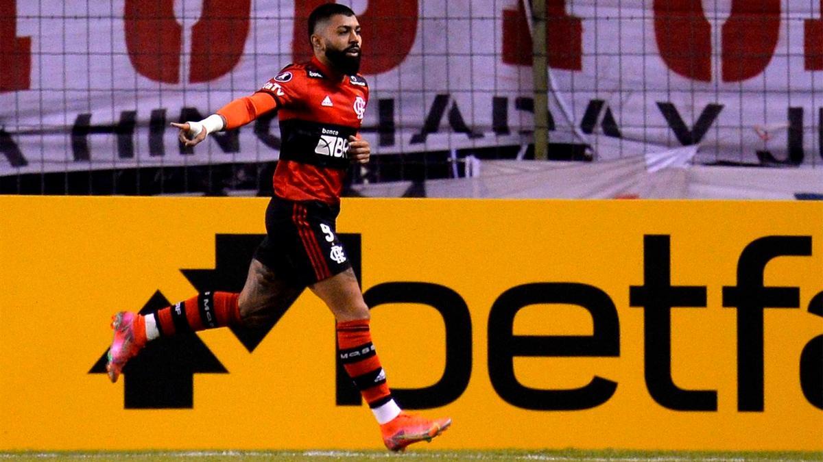 'Gabigol' celebrando un gol en la Libertadores.