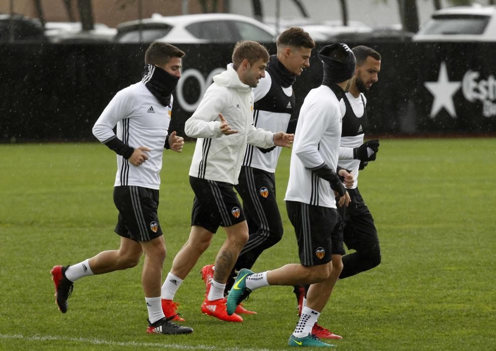 Las mejores imágenes del entrenamiento del Valencia de este domingo