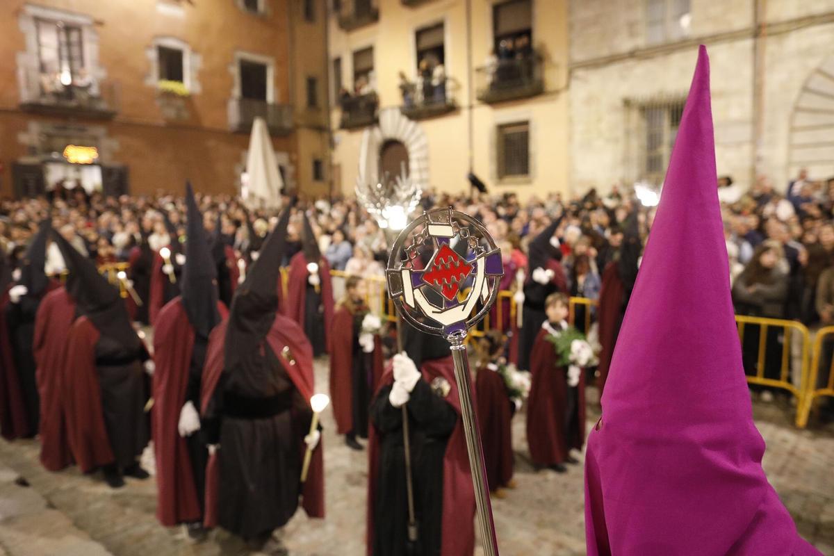 Girona. Catedral Barri Vell. Processo del Sant enterrament 2025. Setmana Santa.