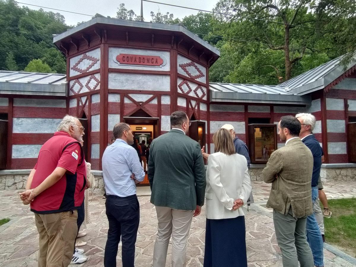 El nuevo aparcamiento en la finca Les Llanes El nuevo aparcamiento en la finca Les Llanes