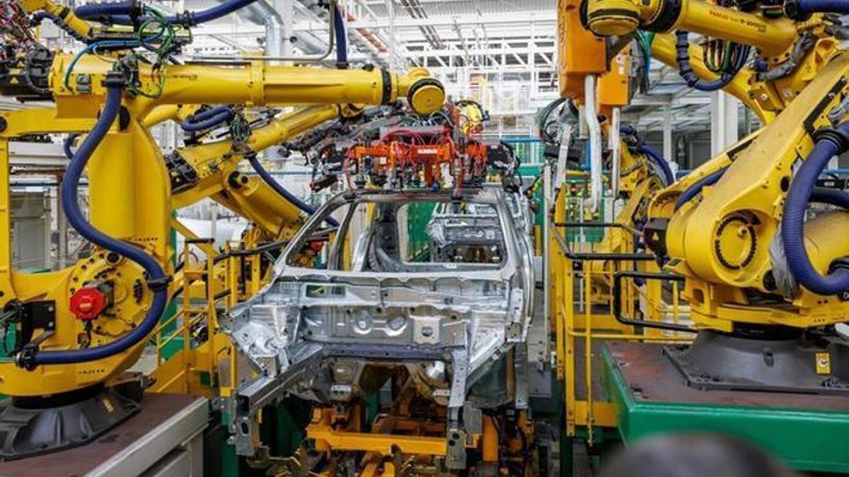Renault fabricará en España los dos modelos eléctricos estrella de su plan industrial Future Ready