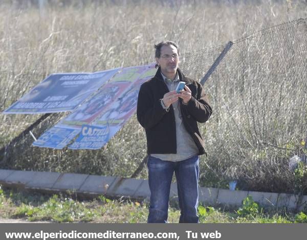 Galería de fotos: Cae la estatua de Ripolles