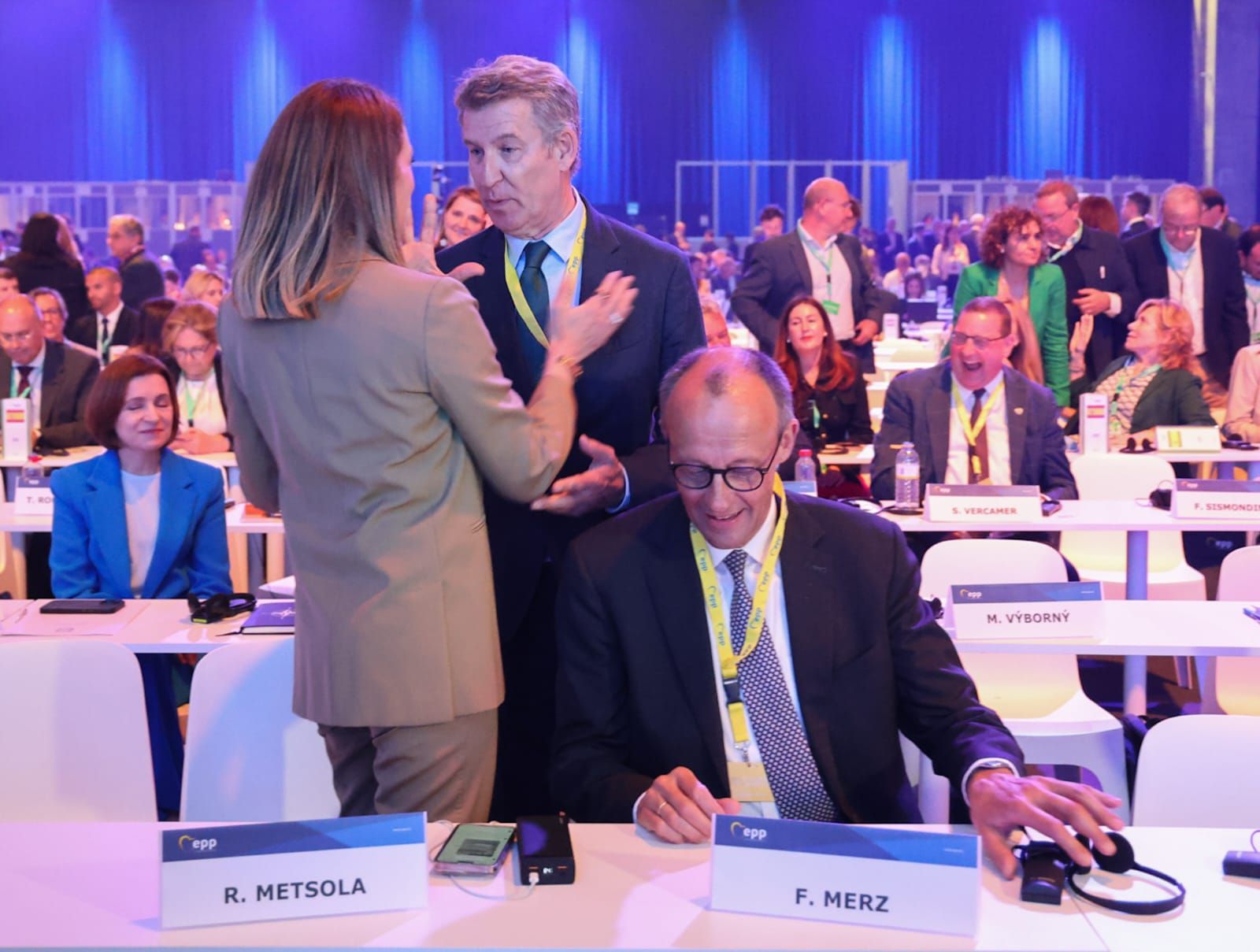 La primera jornada del congreso del PPE en València, en imágenes