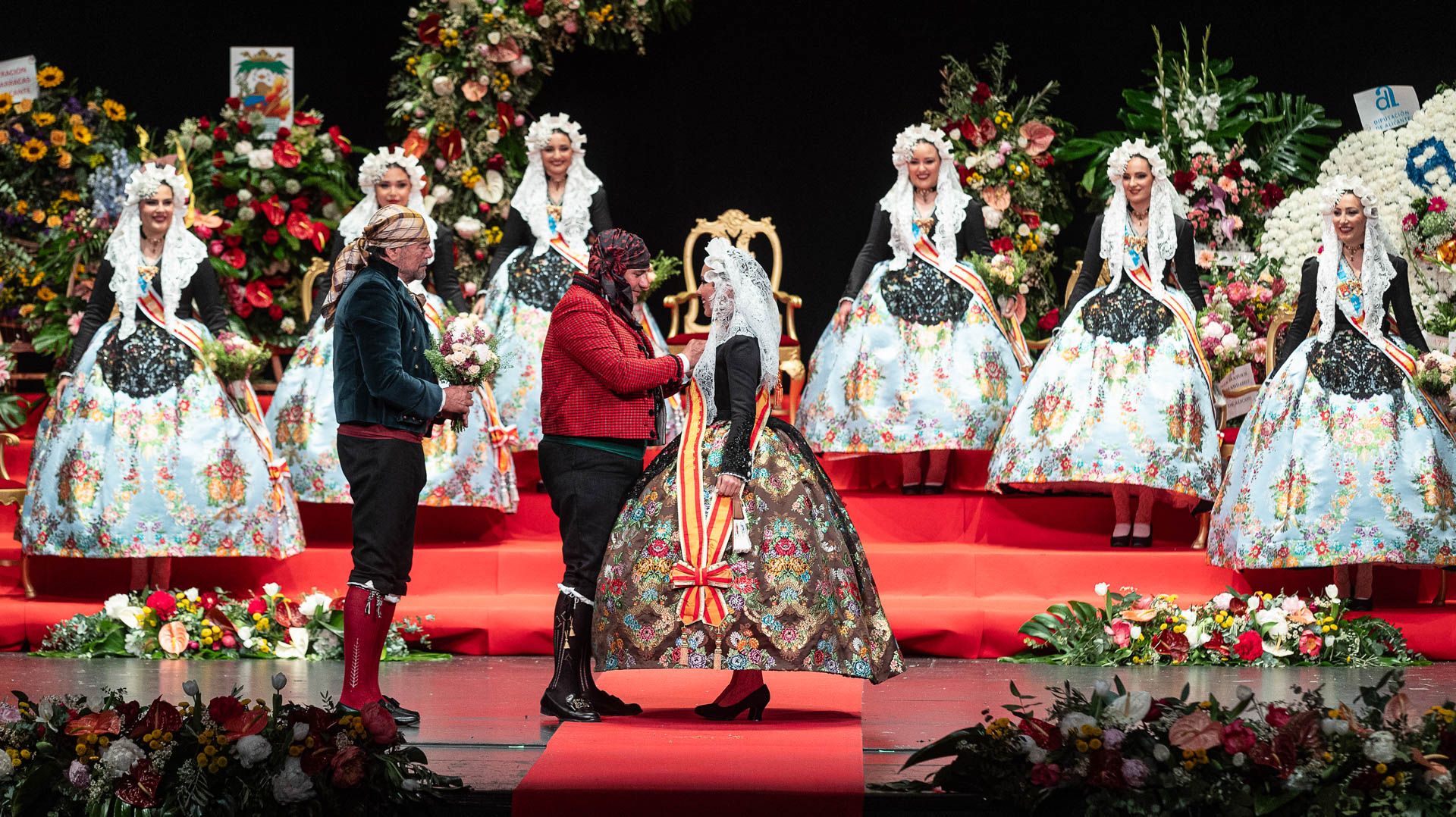 Alba Muñoz proclamada Bellea del Foc 2024