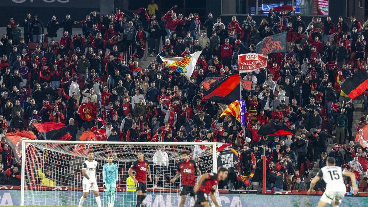 Descubre si eres unos de los 35 abonados del Real Mallorca invitados a