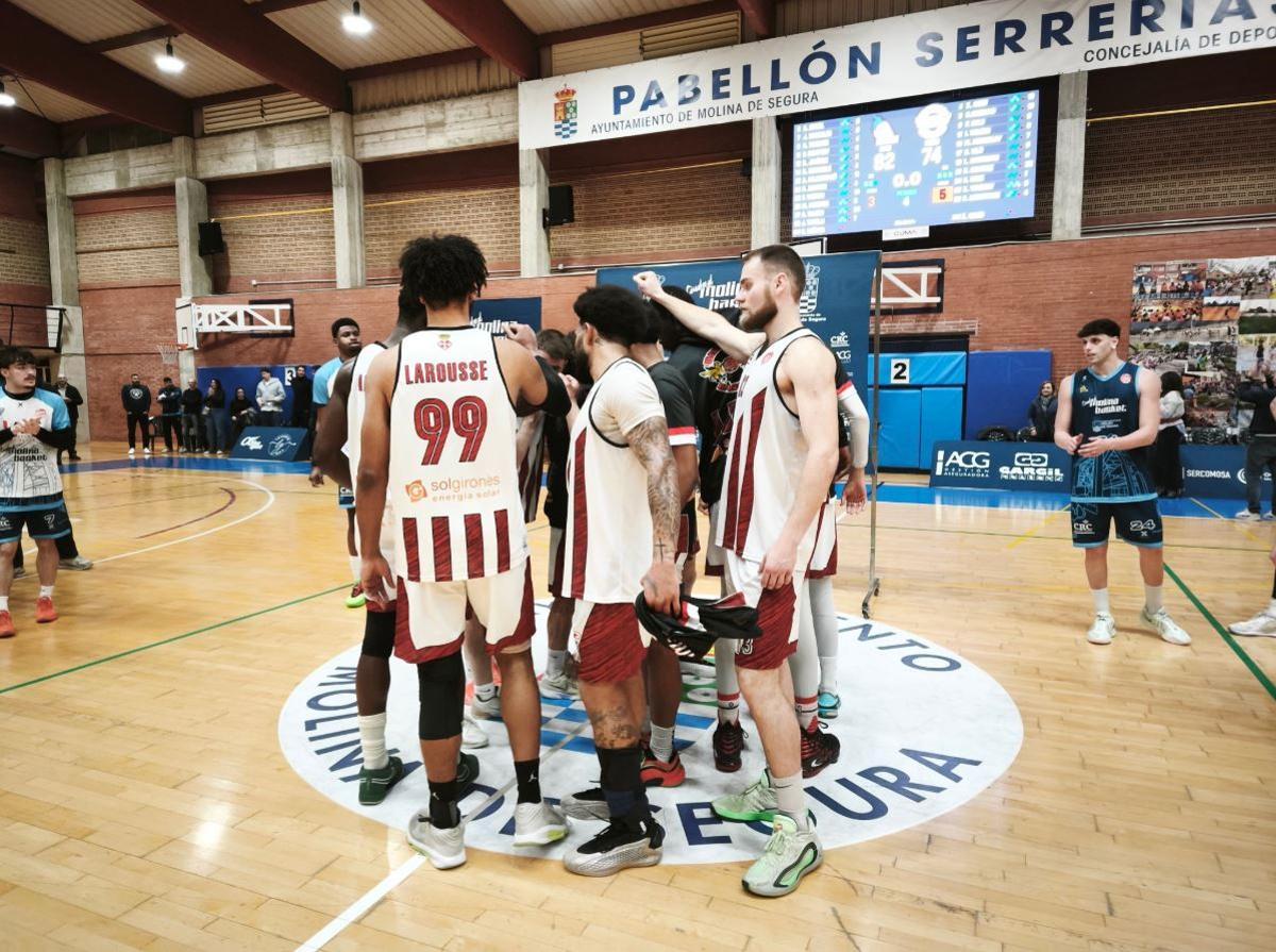 Imatge arxiu dels jugadors del Bisbal Bàsquet en un partit d'aquesta temporada.